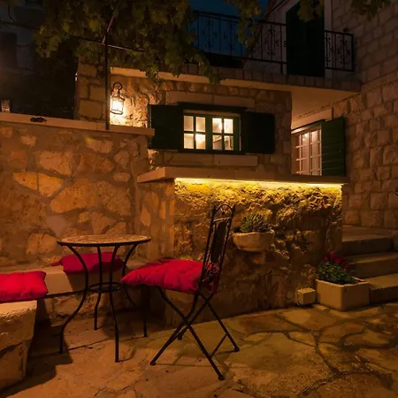Gemuetliche In Mit Privatem Balkon * Omiš