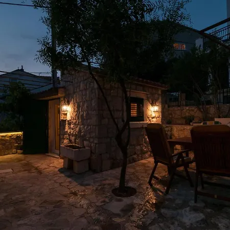 Gemuetliche In Mit Privatem Balkon
